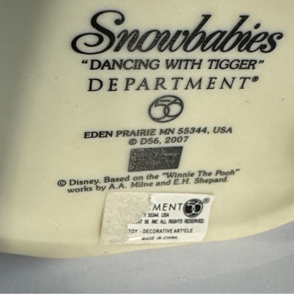 2007 Department 56 Snowbabies "Dancing With Tigger" Figure Cream Orange Figurine - Picture 8 of 16